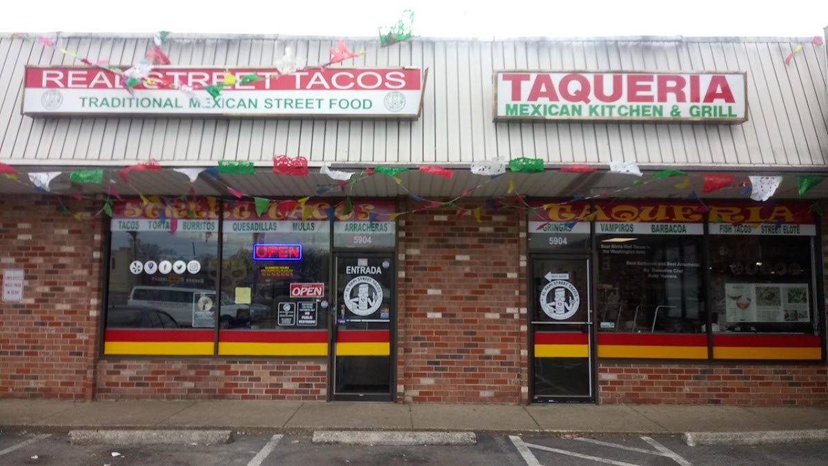 El Papi Real Street Tacos